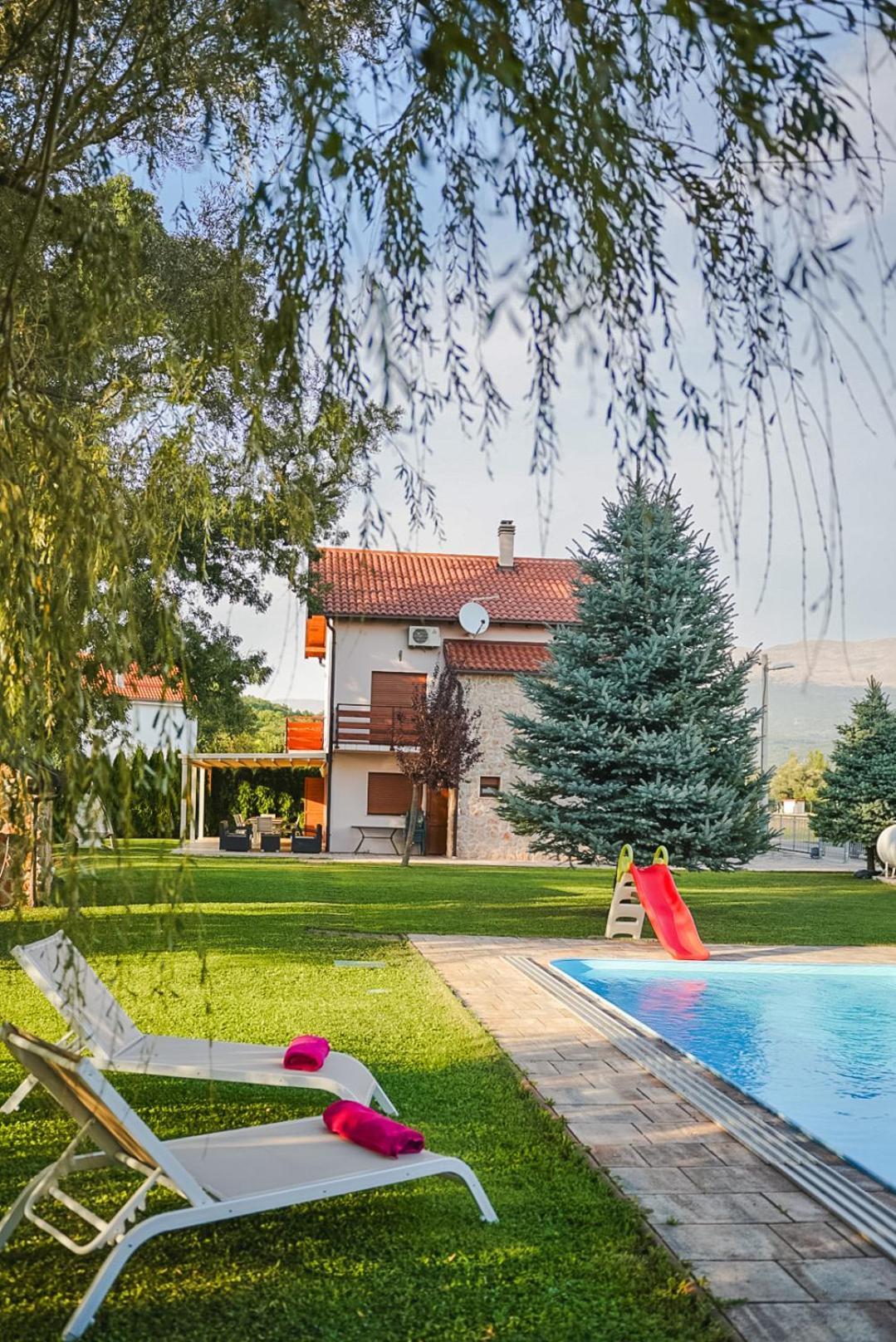 Villa Leko Dream House Cetina Buitenkant foto